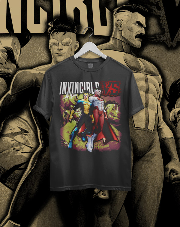 Polera Invincible VS - Invincible & Omni-Man