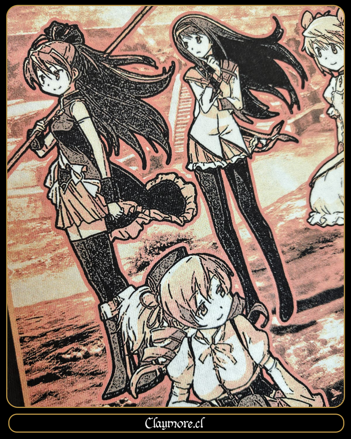 polera de puella magi madoka magika y todo el grupo de chicas magicas incluyendo el gato 1